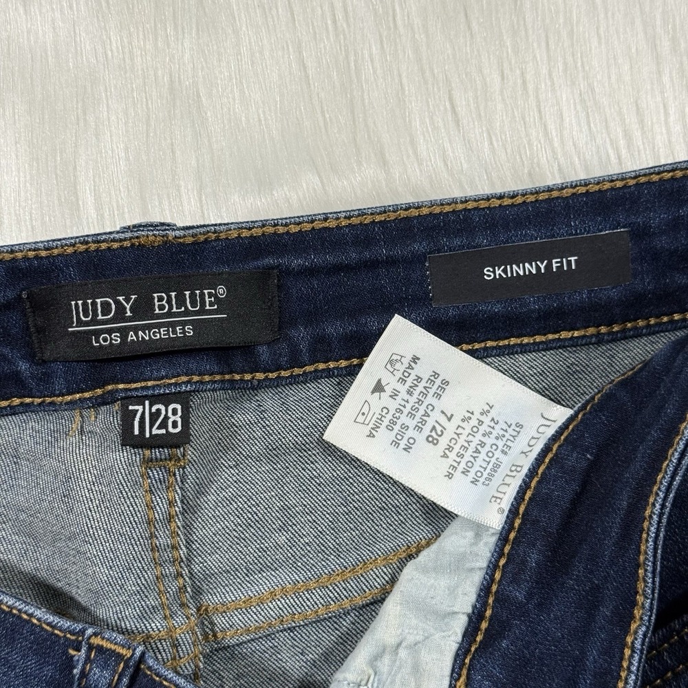 Judy Blue Women's‎ Size 7 / 28 Dark Wash Seamed Skinny Fit Denim Jeans - Picture 5 of 7